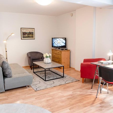 Wilde Guest Apartments Uelikooli 6 Tartu Bagian luar foto