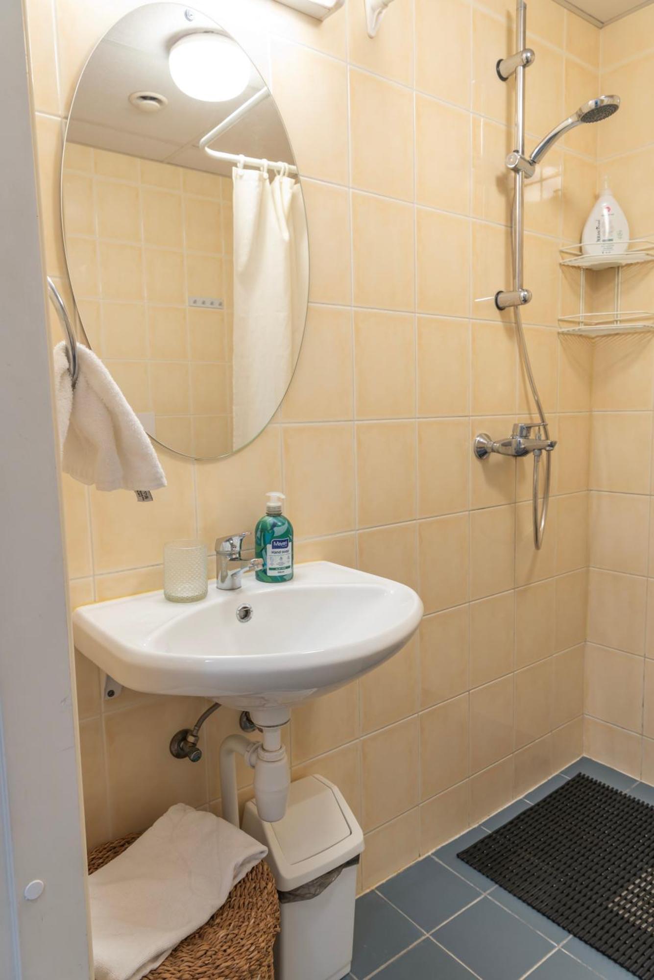 Wilde Guest Apartments Uelikooli 6 Tartu Bagian luar foto