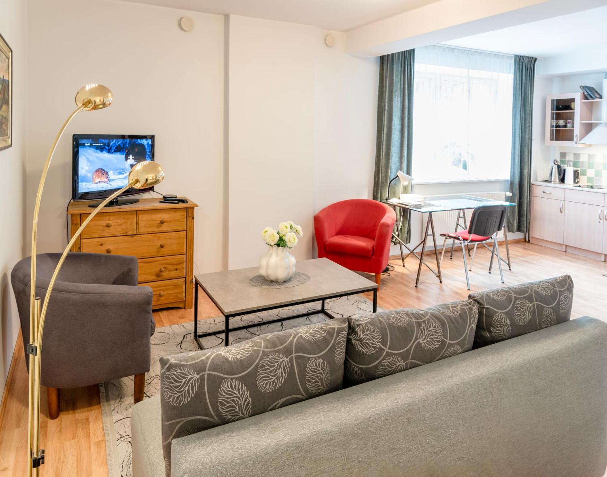 Wilde Guest Apartments Uelikooli 6 Tartu Bagian luar foto